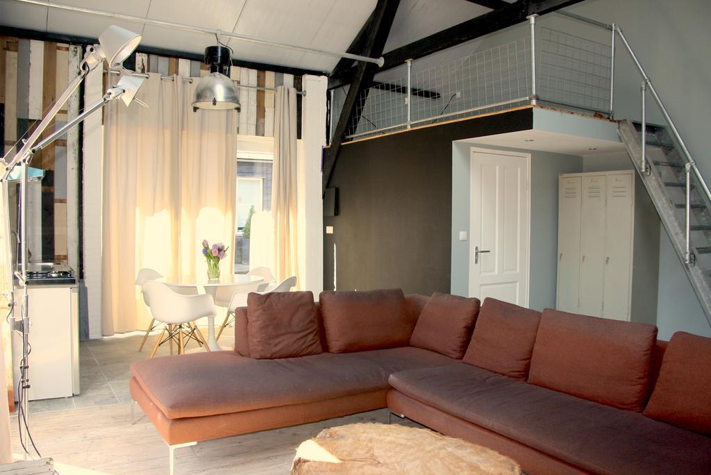 Ferienwohnung Paardenstal, Private House With Wifi And Free Parking For 1 Car Weesp Exterior foto